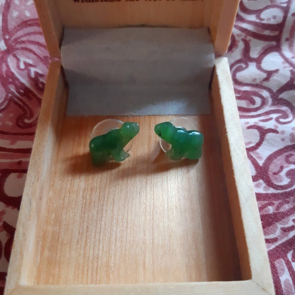 Hand carved jade polar bear earrings